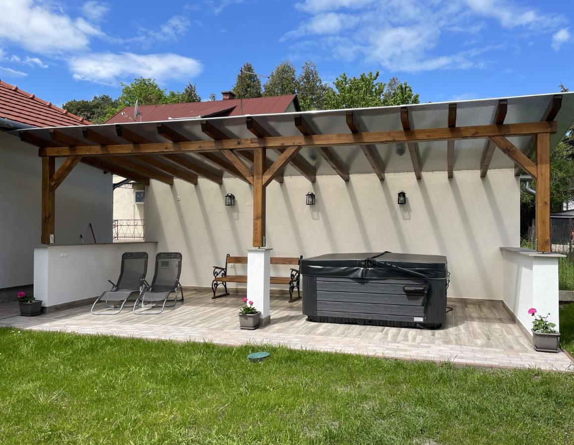 R Cottage Jacuzzival Balatonfenyves Luaran gambar
